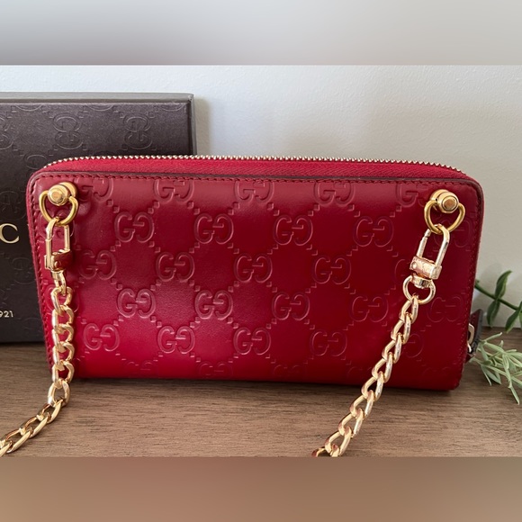GUCCI WOC Red Long Wallet on Chain - Picture 5 of 15